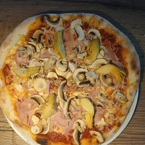 15-pizza-Capricciosa