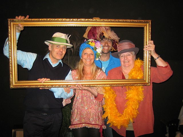 Lustige Gruppe bei einer Familienfeier im mypaolo Burghausen